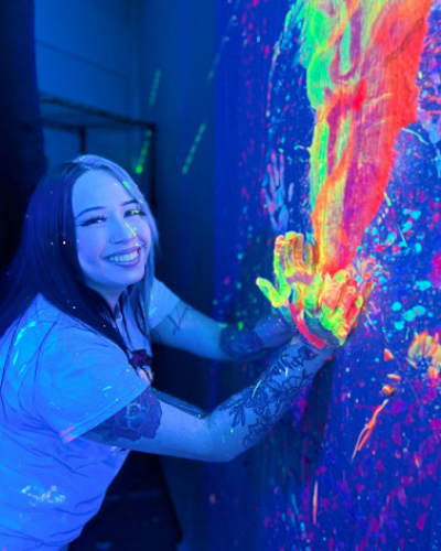 Glow in the Dark with Spin Art Nation’s Splatter Studio Package